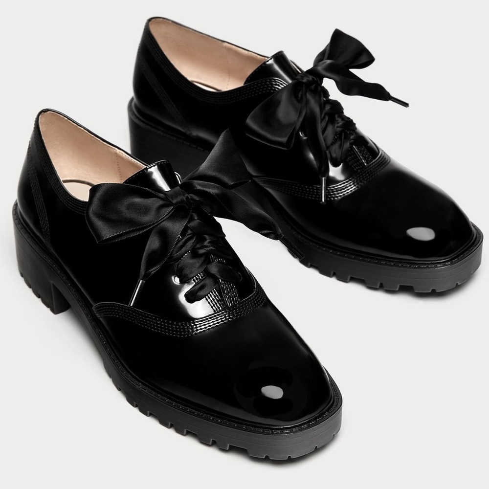 Derby shoes